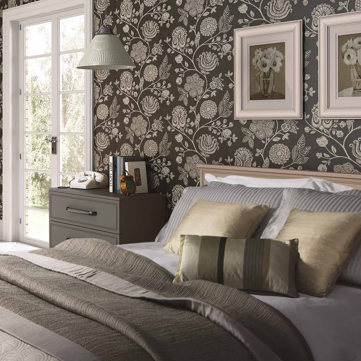 Hinged wardrobe doors in super matt grey