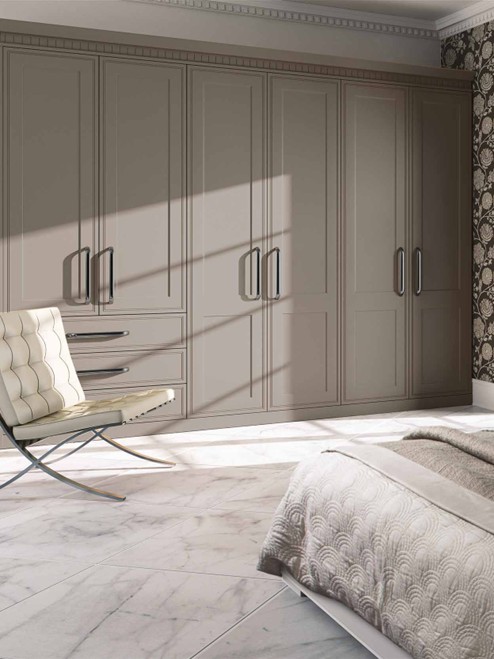 Match Your Wardrobe to Your Room Layout with Wardrobe Doors Hinged